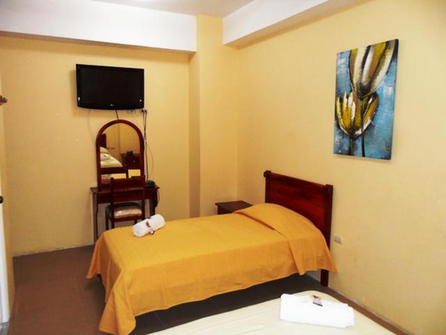 Hotel Jira Guayaquil Bilik gambar
