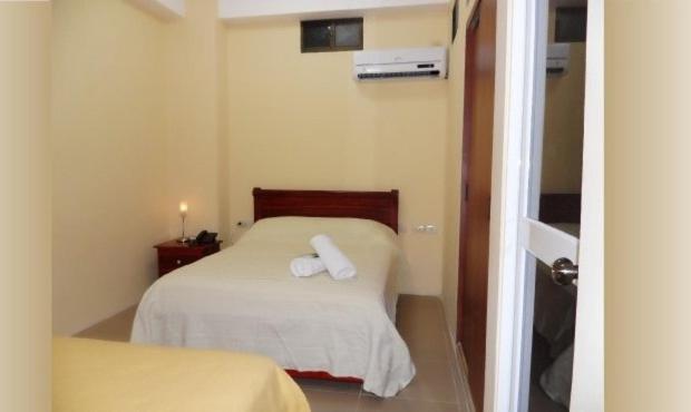 Hotel Jira Guayaquil Bilik gambar
